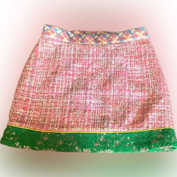 Mukzin pink mini skirt. Size Medium (runs small) - Picture 2 of 3